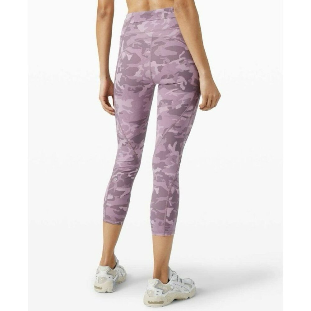High-Waist Lavender Camo Capri Leggings - Women